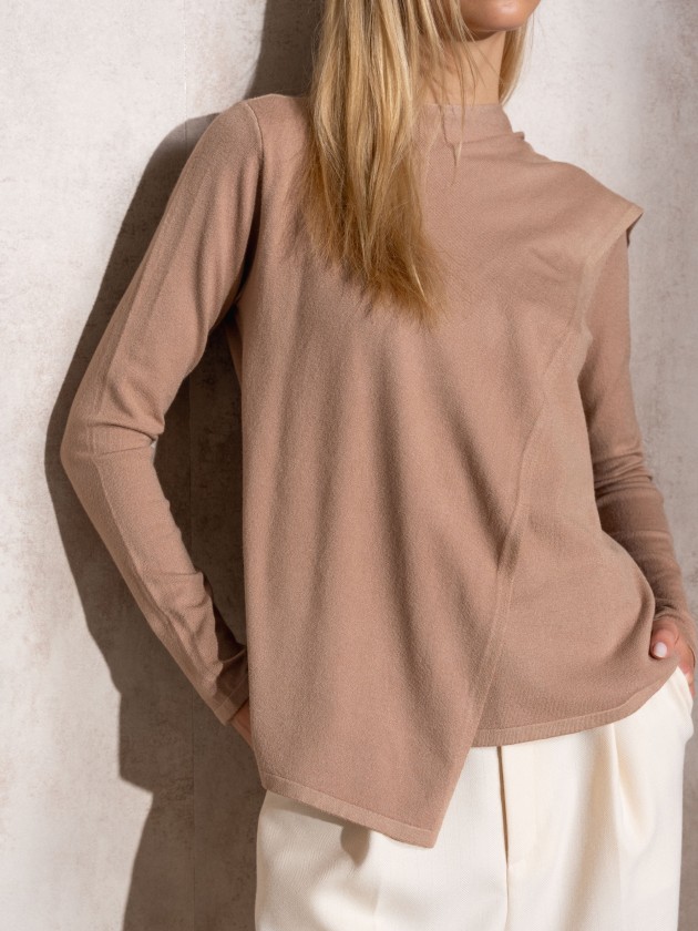 Camisola de malha com charpe