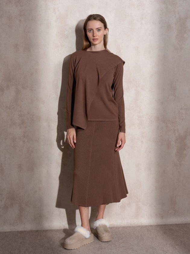 Camisola de malha com charpe