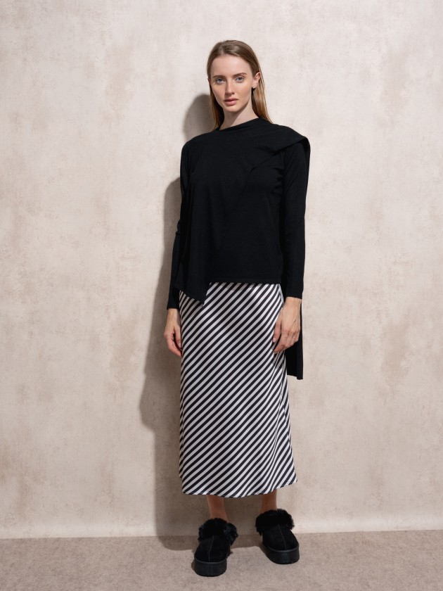 Camisola de malha com charpe