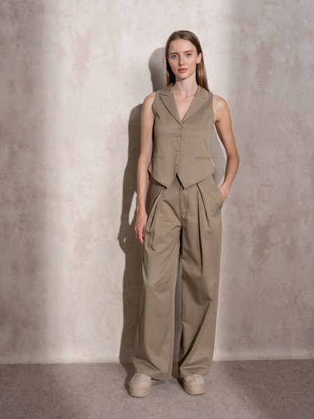 Button-down suit vest