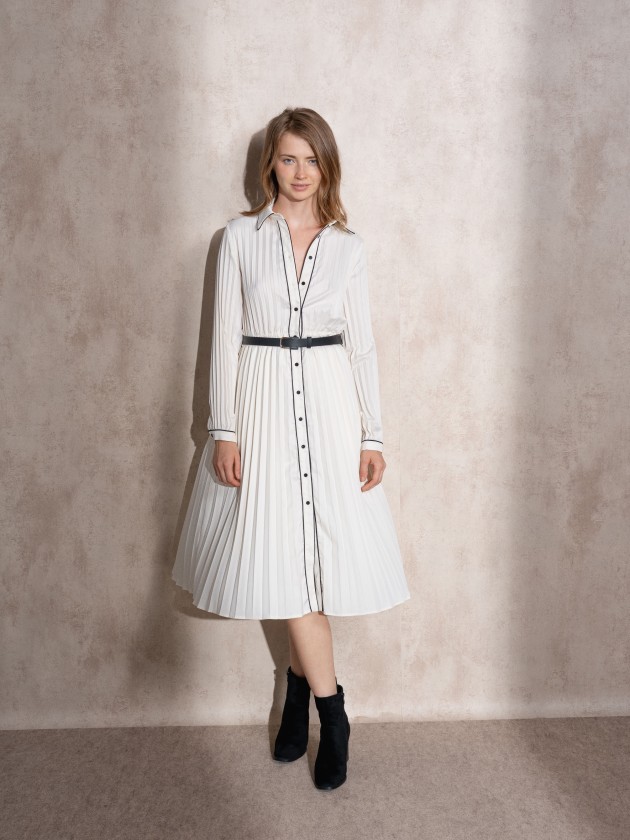 Vestido comprido plissado
