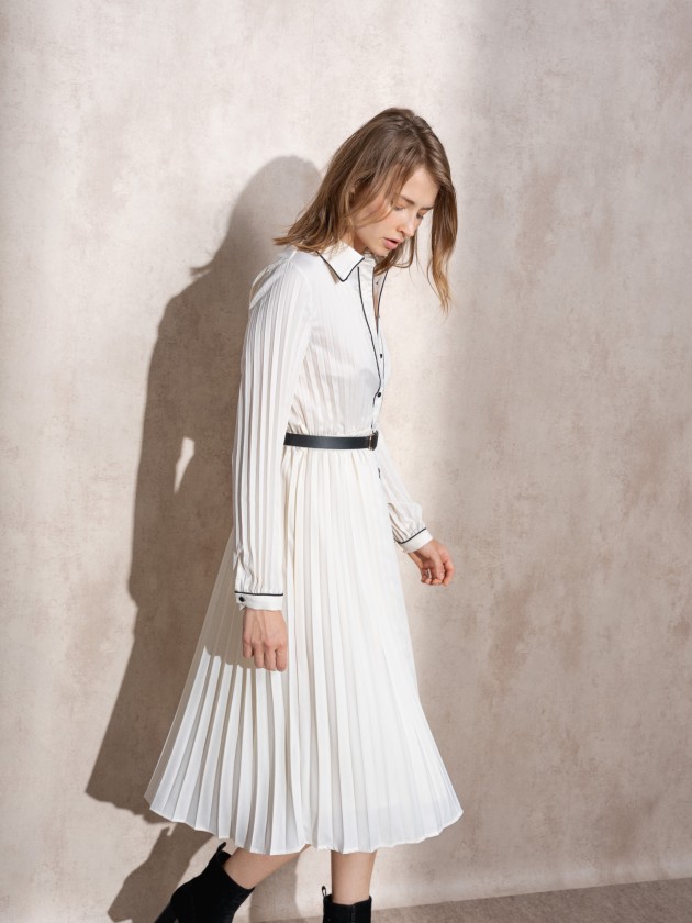 Vestido comprido plissado