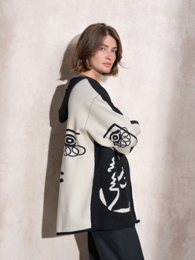 Knitted pattern coat