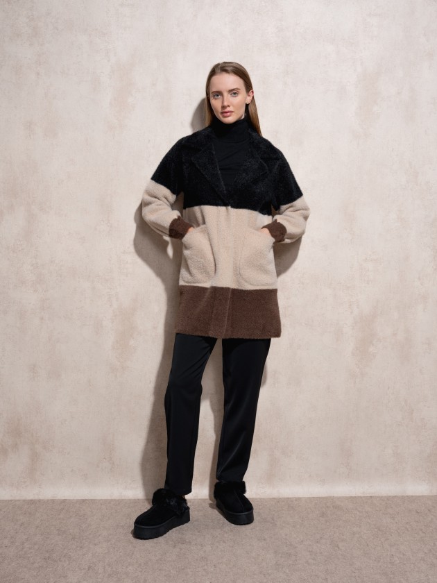 Multicolor fur effect coat