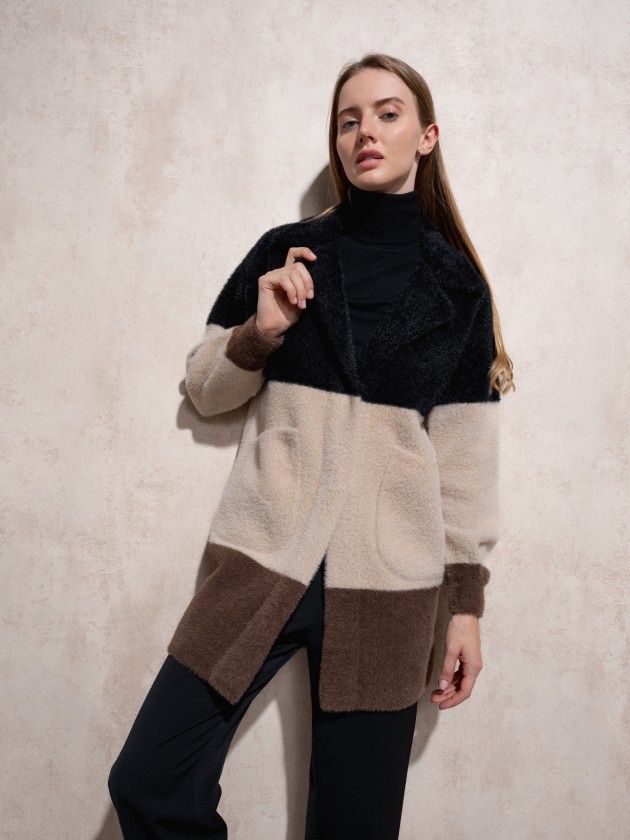 Multicolor fur effect coat