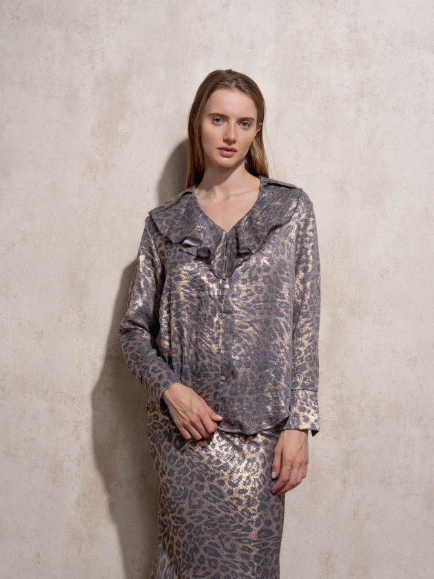 Blusa com estampa animal