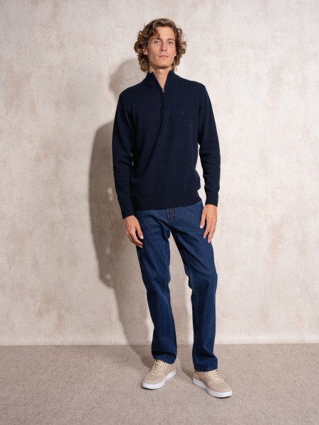Polo with zipper