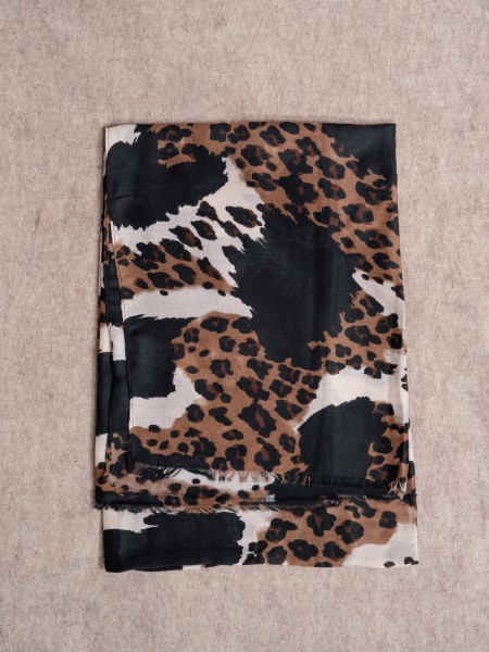 Printed scarf