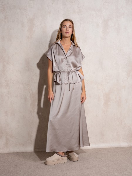 Jupe midi en satin