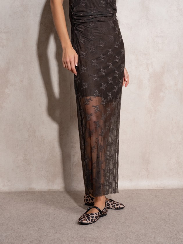 Robe longue en dentelle