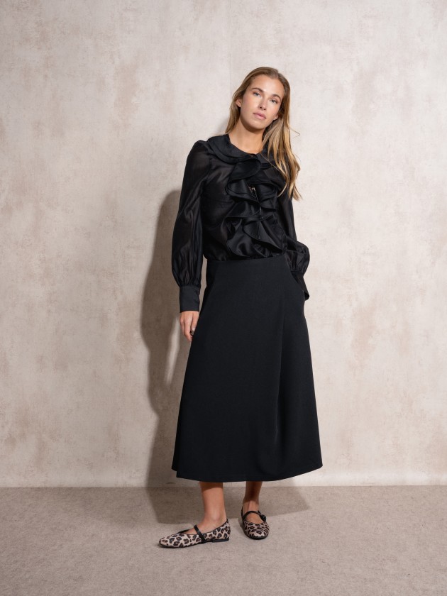 Skirt with pockets