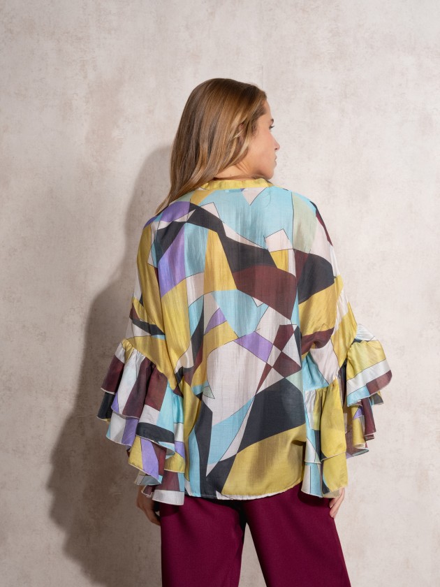 Blusa estampada com folhos