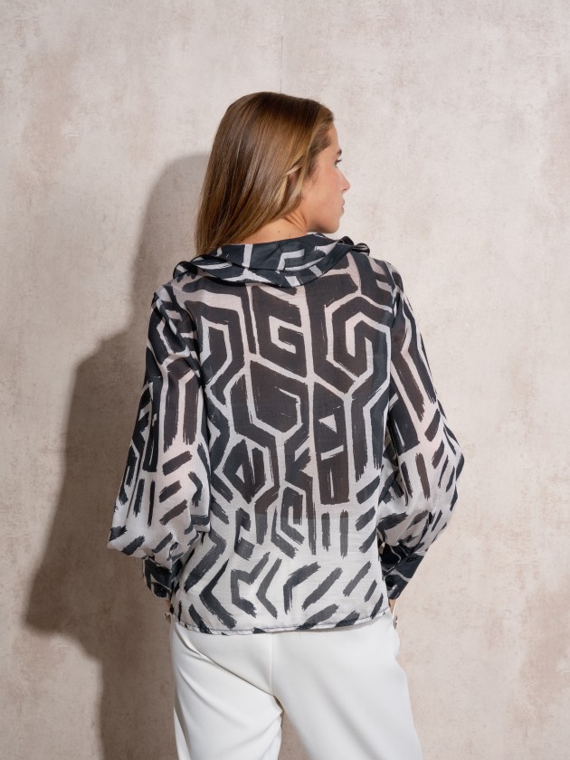 Printed blouse with ruffles