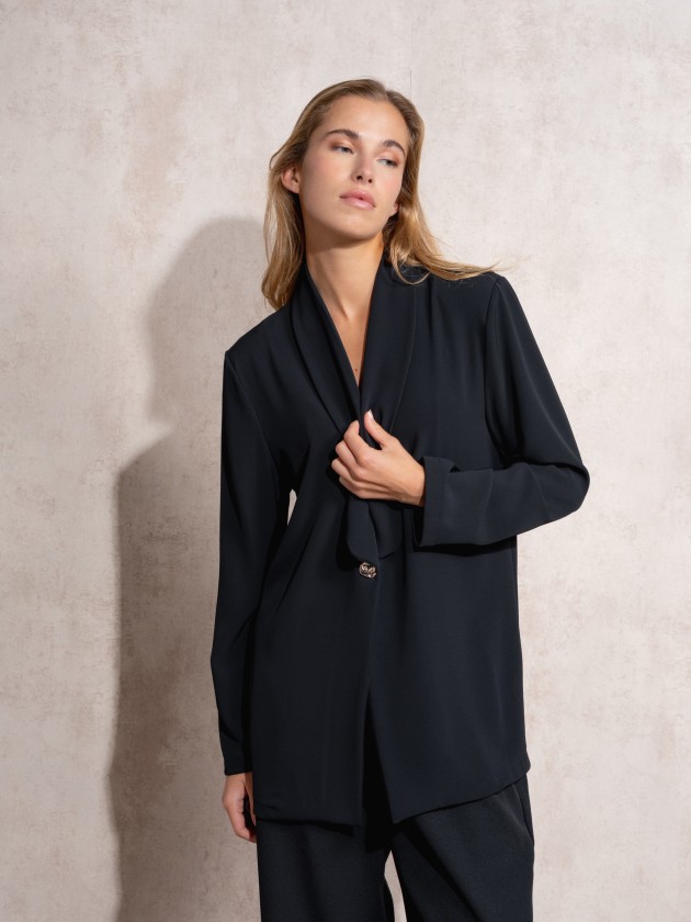 Flowing blazer with lapel
