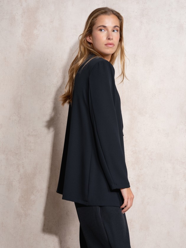 Flowing blazer with lapel