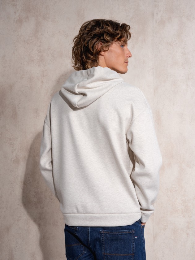 Sweater com capuz