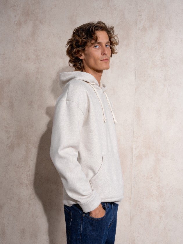 Sweater com capuz