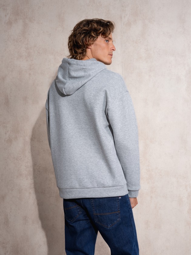 Sweater com capuz