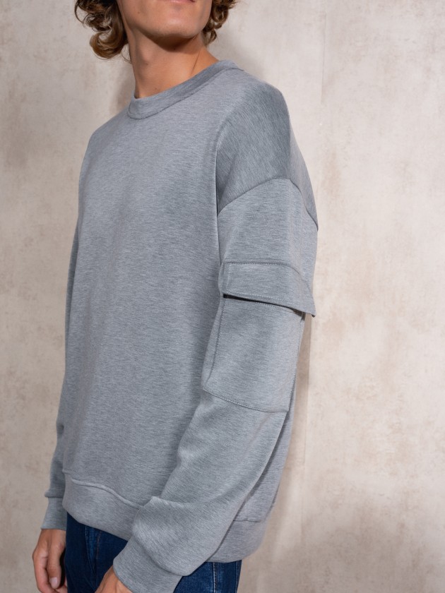 Sweater com decote redondo