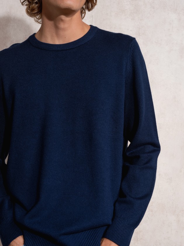 Camisola de malha com decote redondo