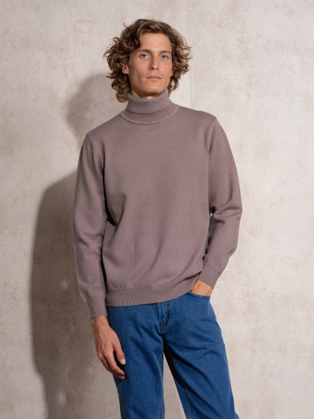 Turtleneck knit sweater