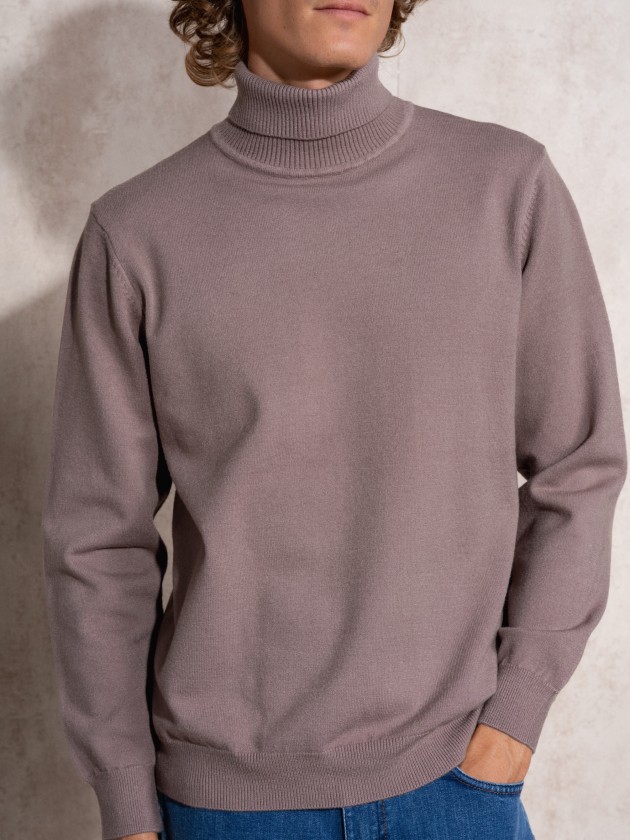 Turtleneck knit sweater