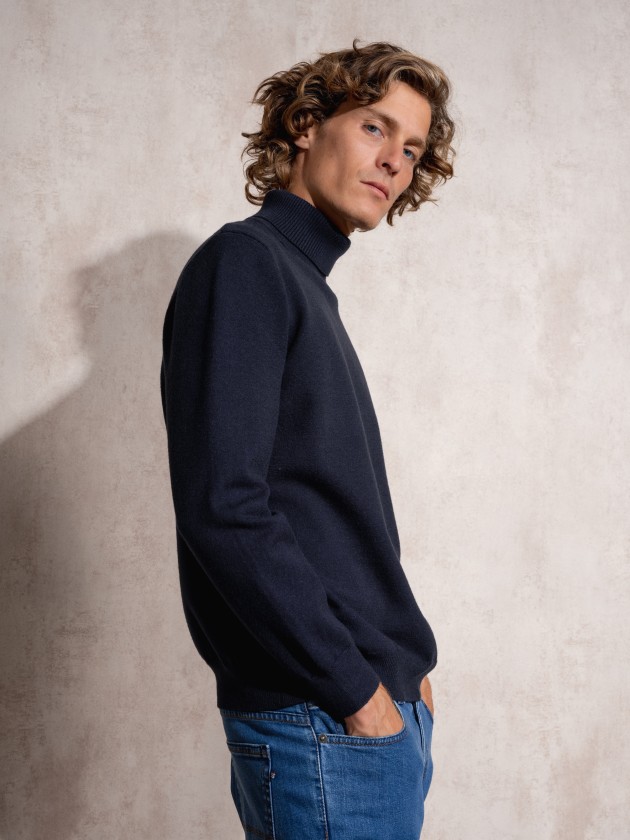 Turtleneck knit sweater