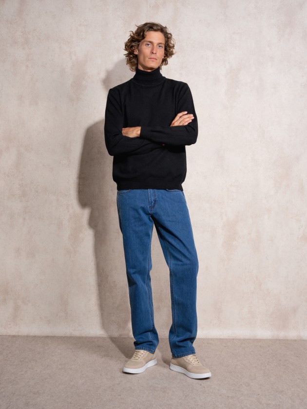 Turtleneck knit sweater