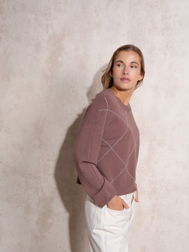 Knitted sweater with sparkles