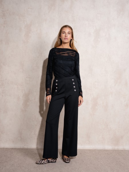 Flowy pants with buttons on the front