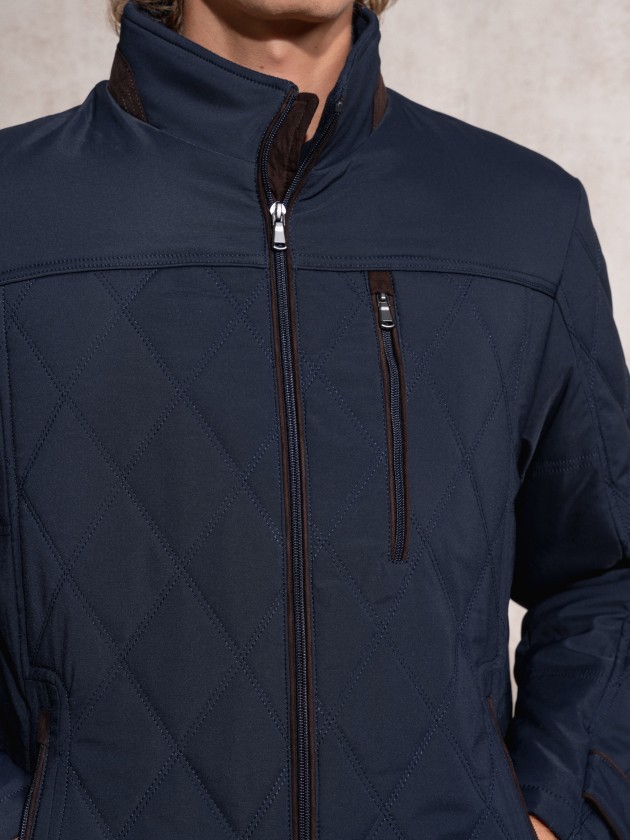 Padded jacket with zipper