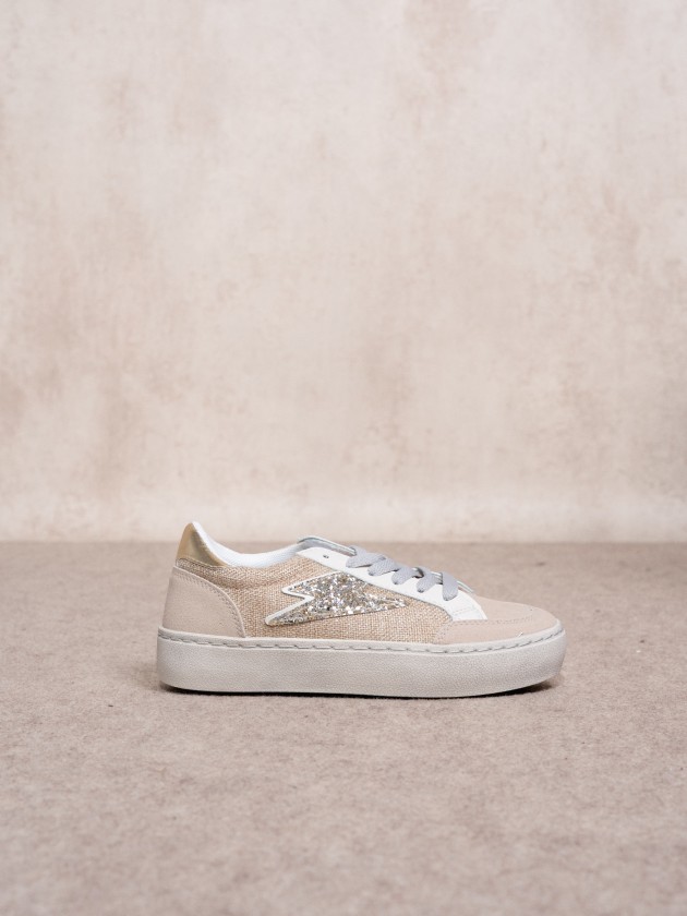 Sneakers with contrasting glitter