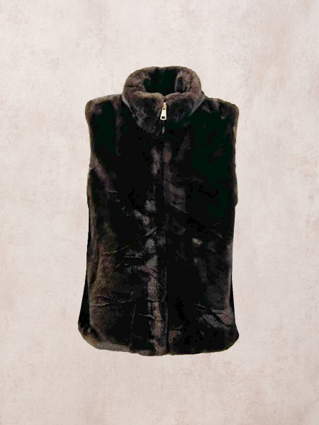 Vest with pockets