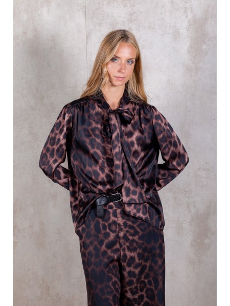 Blusa leopardo 100%pe