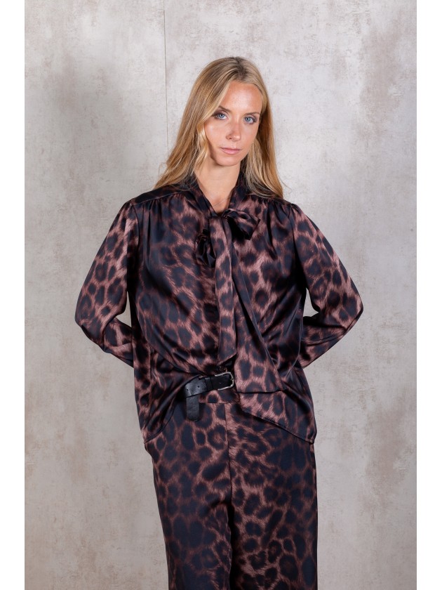 Blusa leopardo 100%pe