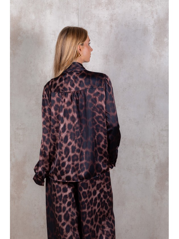 Blusa leopardo 100%pe