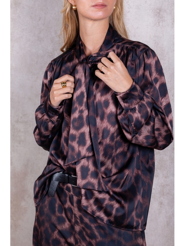 Blusa leopardo 100%pe