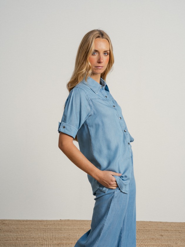 Fluid tencel shirt Fluid tencel shirt