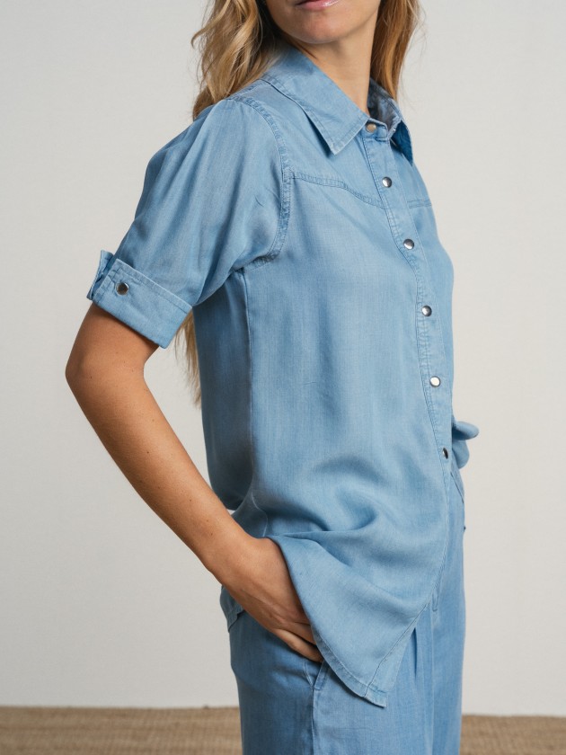 Fluid tencel shirt Fluid tencel shirt