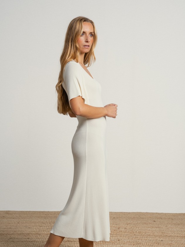 Ribbed knit midi dress