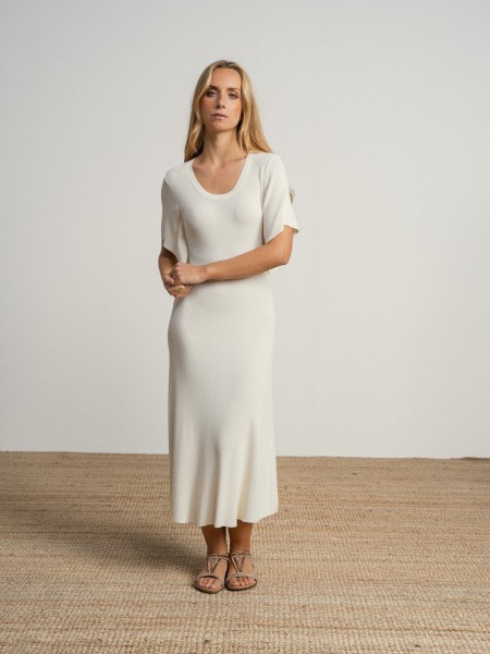 Ribbed knit midi dress
