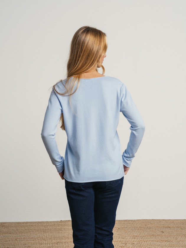 Knitted sweater with a v-neck Knitted sweater with a v-neck