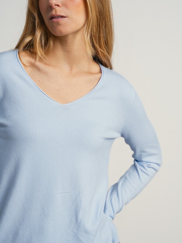 Knitted sweater with a v-neck Knitted sweater with a v-neck
