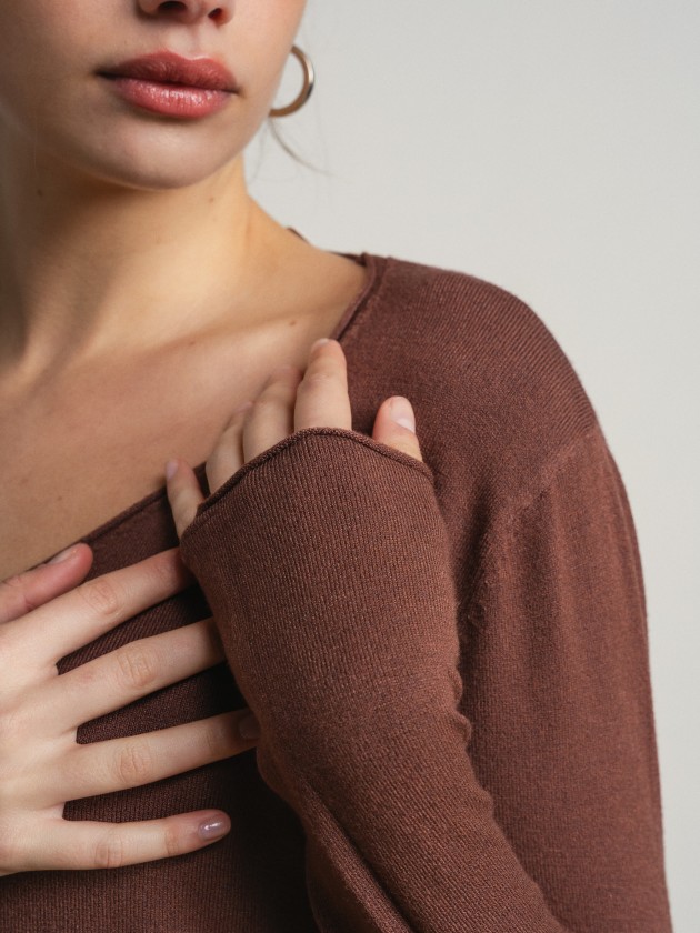 Knitted sweater with a v-neck Knitted sweater with a v-neck