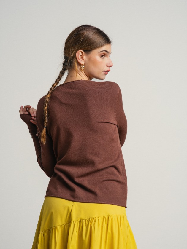 Knitted sweater with a v-neck Knitted sweater with a v-neck