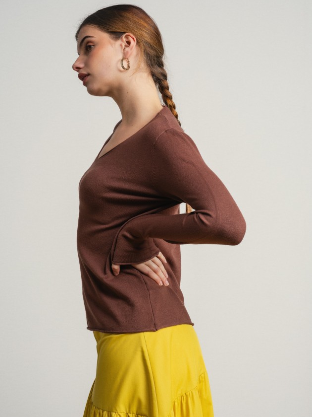 Knitted sweater with a v-neck Knitted sweater with a v-neck