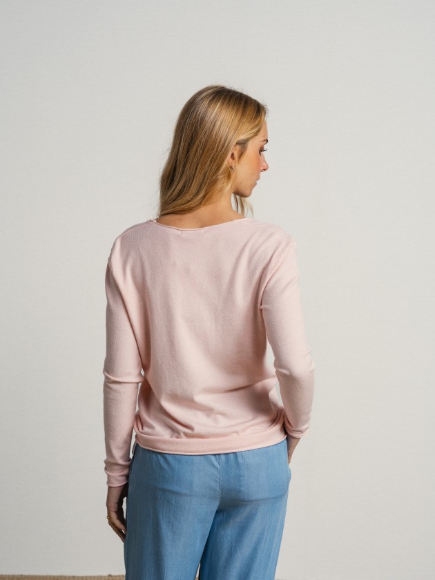 Knitted sweater with a v-neck Knitted sweater with a v-neck