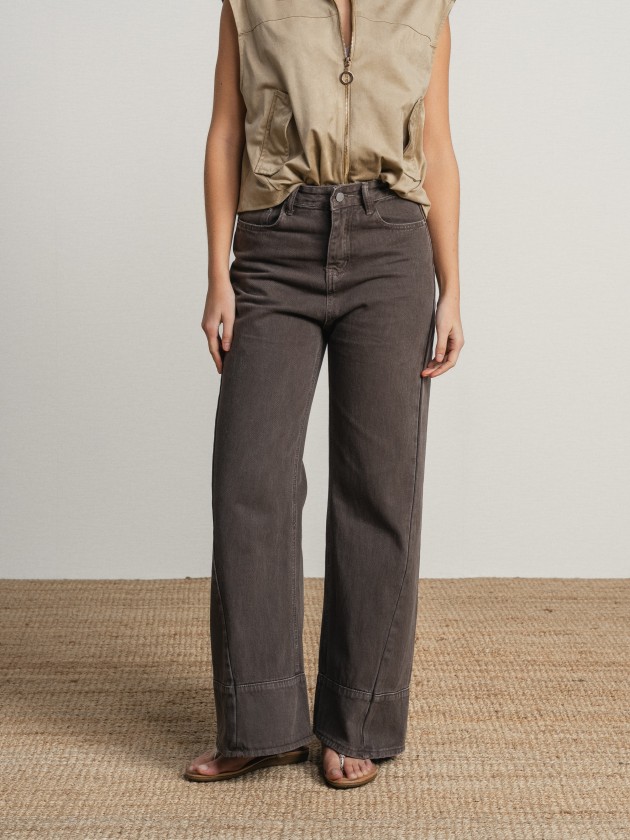 Jeans with stitching Jeans with stitching