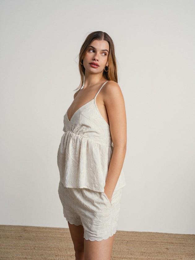 Thin strap top with embroidery