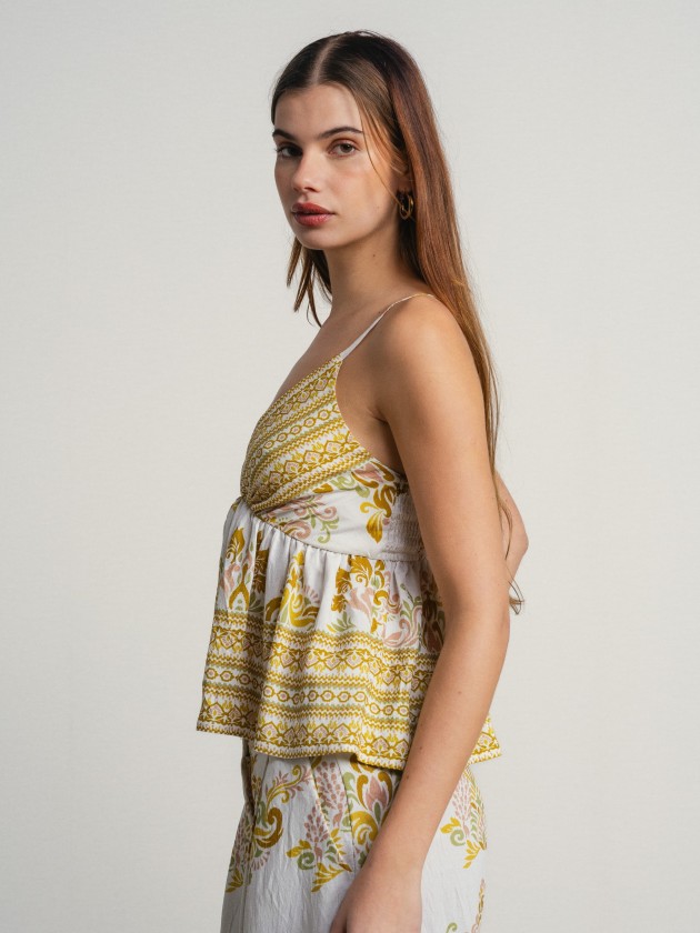 Thin strap top with print. Thin strap top with print.